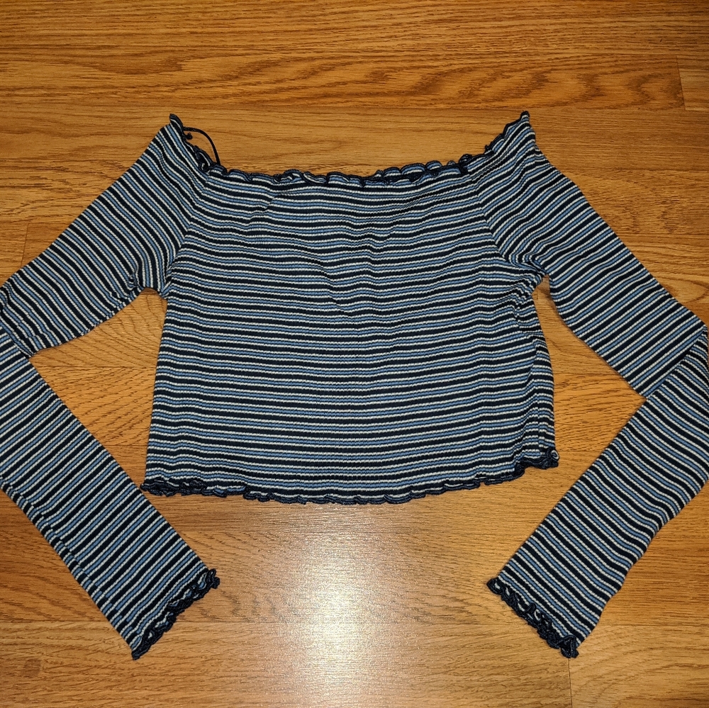 blue & white striped crop top